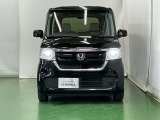LEDヘッドライトを装備しています。LEDヘッドライトはとても明るく、雨の日や夜間走行も安全・安心です。