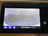 【バックモニター】後ろのカメラの映像をモニターに映し出すことができます!後方の見えない死角や、障害物との距離感をしっかり確認することができます!駐車が苦手な方におすすめです。
