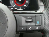 運転支援機能・プロパイロット搭載。 設定した速度で定速走行でき、先行車に自動で追従走行も可能です。さらにハンドル支援機能もあり、車線の中央を走るように制御してくれます。
