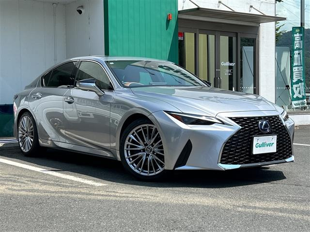 IS 300h バージョンL 本革シート サンルーフ