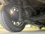 お車を安心してお乗りいただく為には、足回りの定期点検が欠かせません。サービスサポート(有償保証)では無料点検もご提供しており、安心のカーライフをお過ごしいただけるサポート体制が整っています。
