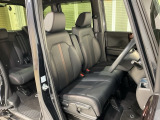 乗降がしやすい運転席。高さが調節できて小柄な方でも運転しやすいポジションをとることができます。