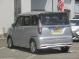 当店は保険業務代理店です。保険資格保有スタッフが自動車保険など相談受付しています。  当店の車両プライスは全車整備費用込みとなっており、諸費用をf含む支払総額提示を推奨しております。