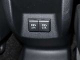 USBポートが二つ付いています!嬉しい装備ですよね♪