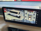 日産の最新技術! 3Dモニターで周りの障害物を見ることができます。