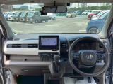 この度は、当店のお車をご覧いただきまして誠にありがとうございます。当店では全国販売・納車も行っております。県によって陸送費用は異なりますのでお気軽にお問い合わせください。
