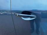 スマートキーで楽に鍵の開閉が可能です!スマートに車のカギの開け閉めをしましょう