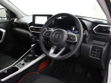 運転席廻りです。