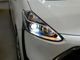 LEDヘッドライトです。デザイン性がよくとても明るいので、夜間の走行や悪天候でも安心です。しかも長寿命!