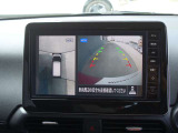 アラウンドビューモニターは車の全周囲をカメラで映しだして障害物や人を確認、周りの状況を確認しながら安全に駐車できる便利な装備になります。