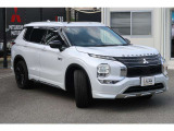 アウトランダー PHEV 2.4 P 4WD 