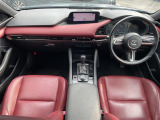 MAZDA3ファストバック 1.8 XD バーガンディ セレクション 本革シート 修復歴無し