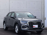 デザイン・ボディカラーが都会的な建物にも非常に良く映えます。クール・知的。Audiの持つ「品の良さ」が伝わってきます。