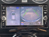 上から丸見え!!駐車が苦手な方でも、このアラウンドビューモニターがあれば安心!これで狭い場所の駐車も楽です。