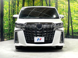 弊社では、全車『修復歴なし』のお車のみ取り扱っております。専任バイヤーによる厳選した仕入れの後、入庫後の車両チェックを行い、ネクステージが認定した高品質な中古車をご提供しております。