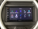スマートフォンに接続すると、音楽を聴くことができます♪もちろんFM/AMラジオもお聞きいただけますよ♪