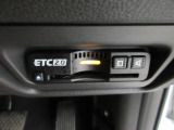 ETC付。高速道路の料金所はキャッシュレスで通過です。サービスエリア等にあるスマートインターの出入りも利用可能でとっても便利。ご納車後すぐにお使い頂けるようセットアップしてのお渡しとなります。