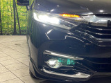 【LEDヘッドライト】悪天候や夜間走行時も良好な視界を確保し安心して運転できる高輝度LEDヘッドライトを装備!点灯速度が早く、消費電力も抑えられています。