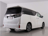 当店では、厳選された車両のみ展示しております。アルファード・ヴェルファイアに特化した専門店ならではの豊富な在庫の中から、お気に入りの一台をお探しください!
