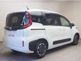 走りにこだわりながら収納力も持ち合わせたお車です。荷物を載せて軽快なドライブを楽しめますよ♪