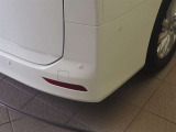 コーナーセンサー付きで駐車時も安心です。