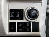 スマートエントリー&プッシュスタートはキーをバック等に携帯している時にブレーキを踏みSTARTボタンを押すとエンジンが始動します。