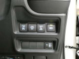 オートマチックハイビームとは、先行車や対向車のライトを認識し、ハイビームとロービームを自動で切り替える機能です。夜道の視界を確保します。詳細は販売店スタッフまでおたずねください。