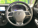 【純正革巻きステアリング】上質な革を使用することで、手にしっかり馴染みとても運転しやすいハンドルです♪