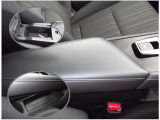 運転席と助手席の間のアームレスト ・展開すると収納部として使用出来ます。シフト部下にも収納が出来ます。