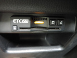 ETC付。高速道路の料金所はキャッシュレスで通過です。サービスエリア等にあるスマートインターの出入りも利用可能でとっても便利。ご納車後すぐにお使い頂けるようセットアップしてのお渡しとなります。