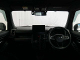 見通しのよいすっきりとした視界で、誰でも運転しやすいです。運転のしやすさは疲れにくさにも繋がりますよ♪