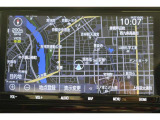 純正9インチSDナビ。CD・DVD・SD・高画質で鮮明な映像が楽しめるフルセグTV対応です。