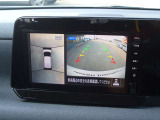 アラウンドビューモニターは車の全周囲をカメラで映しだして障害物や人を確認、周りの状況を確認しながら安全に駐車できる便利な装備になります。