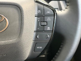 【レーダークルーズコントロール】高速道路での長距離走行が楽に!!自動で速度を保つクルーズコントロールが、衝突軽減システムと連携し、前方の車両を感知して車間を保つように速度調節してくれます!!