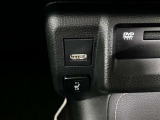 シートヒーター付きです。座面と背もたれをすばやく温めるシートヒーターを内蔵しています。身体を直接温めることができ寒い日も快適なドライブが楽しめます♪