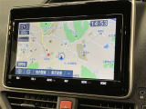 純正ナビを装備。タッチパネル式で使いやすく、お出かけもラクラクです。