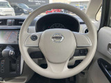 ステアリングスイッチ搭載!ハンドルひとつで手を離さなくても運転中視線をそらさなくても操作が出来て便利です