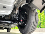 お車を安心してお乗りいただく為には、足回りの定期点検が欠かせません。サービスサポート(有償保証)では無料点検もご提供しており、安心のカーライフをお過ごしいただけるサポート体制が整っています。