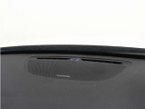 【harman/kardon】世界のオーディオファン垂涎のプレミアムサウンドシステムを搭載。原音に近い音場空間を忠実に再現。乗る人すべてに最良の音響体験を提供します。
