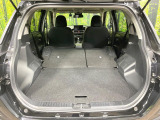 後席を格納すると、これだけの広さが!シーンに合わせたシートアレンジで、大きな荷物も積むことが出来ます♪
