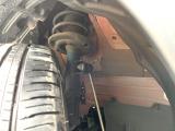 お車を安心してお乗りいただく為には、足回りの定期点検が欠かせません。サービスサポート(有償保証)では無料点検もご提供しており、安心のカーライフをお過ごしいただけるサポート体制が整っています。