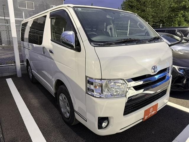トヨタ ハイエースバン 