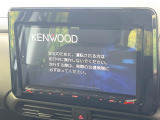 【大画面ナビ】人気の大型9インチナビを装備。存在感のある大画面はインパクト大!ナビ利用時のマップ表示は見やすく、テレビやDVDは臨場感がアップ!いつものドライブがグッと楽しくなります♪