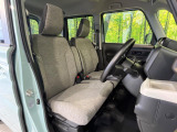 運転席シート廻りは使用感も少なく、良好な状態となっています。丁寧に使われていたことがよくわかりますね。