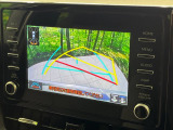 【バックカメラ】駐車時に後方がリアルタイム映像で確認できます。大型商業施設や立体駐車場での駐車時や、夜間のバック時に大活躍!運転スキルに関わらず、今や必須となった装備のひとつです!