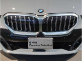 【キドニーグリル】BMWは約90年もの間、ほぼ全ての車両にひと目でBMWだと分かるこの特徴的なフロントグリルが備えられ、デザイン・アイコンとして親しまれてきました。
