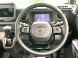【純正革巻きステアリング】上質な革を使用することで、手にしっかり馴染みとても運転しやすいハンドルです♪