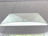 【ホンダセンシング】走行中に前方の車両等を認識し、衝突しそうな時は警報とブレーキで衝突回避と被害軽減をアシスト。より安全にドライブをお楽しみいただけます。