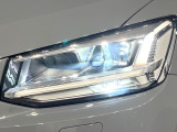 ●LEDヘッドライト:夜間走行時も良好な視界を確保し安心して運転できる高輝度LEDヘッドライトを装備!点灯速度が早く、消費電力も抑えられています。