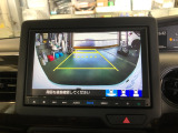 【バックカメラ】駐車時に安心のバックカメラが装備されています!